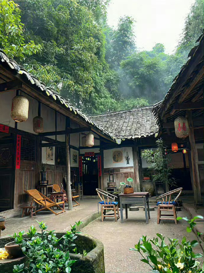 “怎么判断一个人是人是鬼？我就一句话：高人玩真心，恶鬼玩心计。善者往往独来独往，