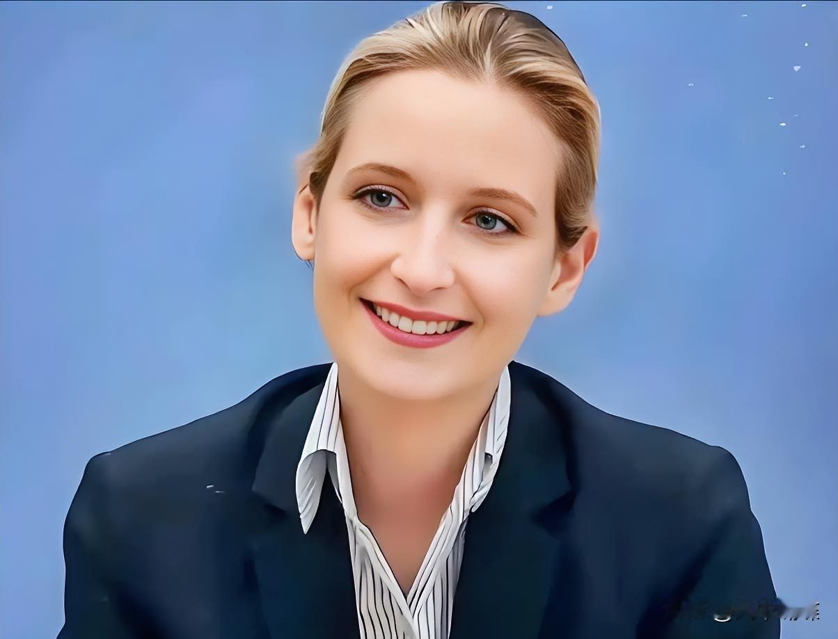 魏德尔一脚踩爆“双标”现场，
欧洲的脸还好吗？

德国选择党核心人物爱丽丝·魏德