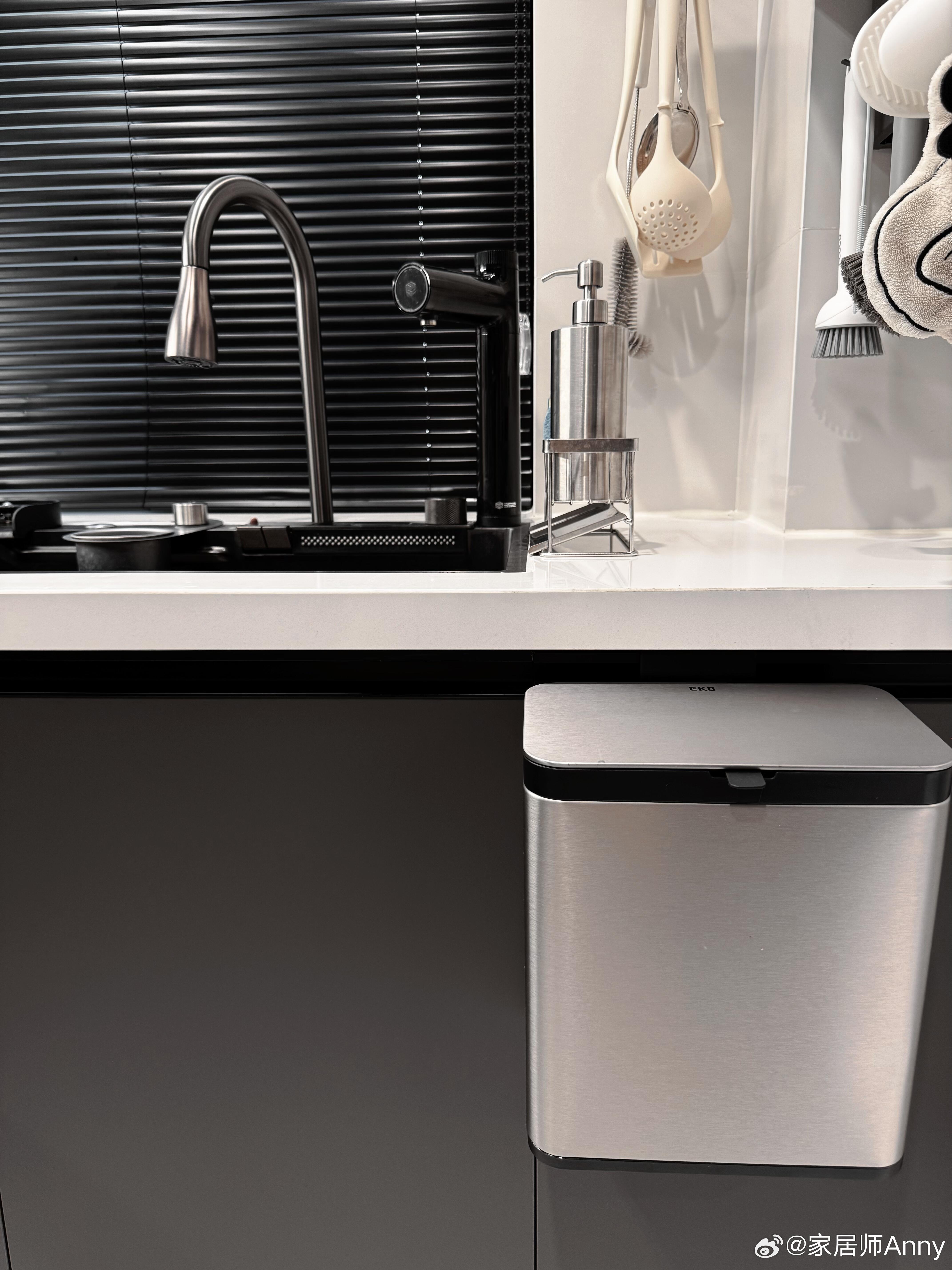 干净的家自然财运滚滚💰朋友说我家就算不打扫看起来也很干净一个是黑白灰色调真的不