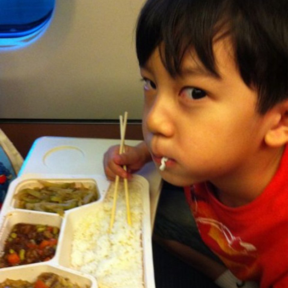 沐然小时候咋这么萌 