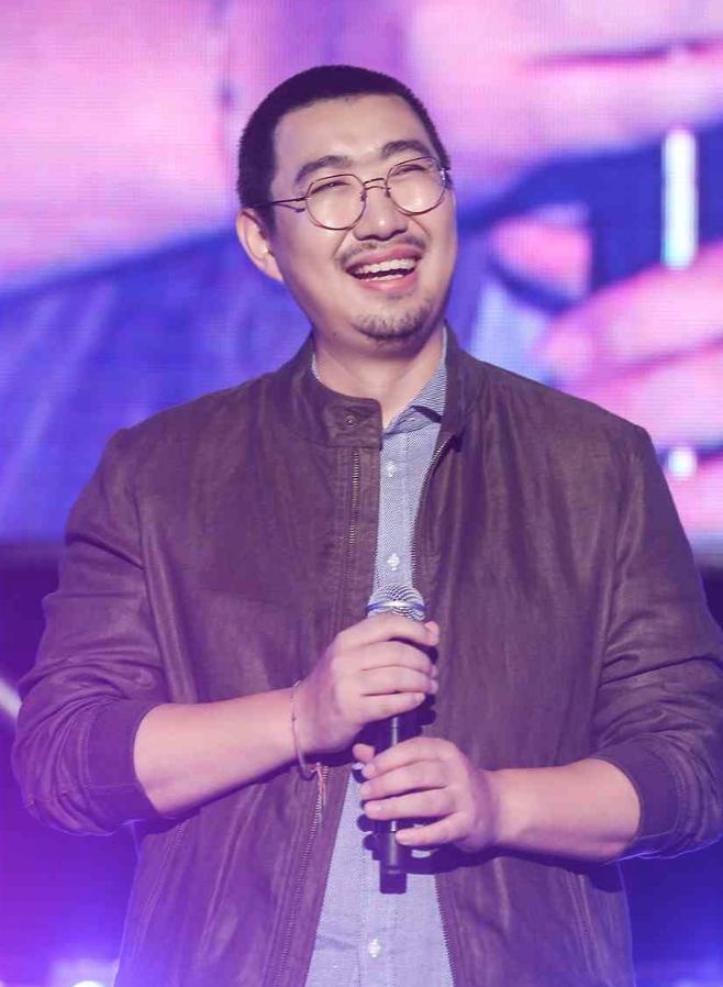 浅聊一下，南派三叔笔下的吴三省，三爷！
我准确的说一下，其实电视剧里看到的吴三爷