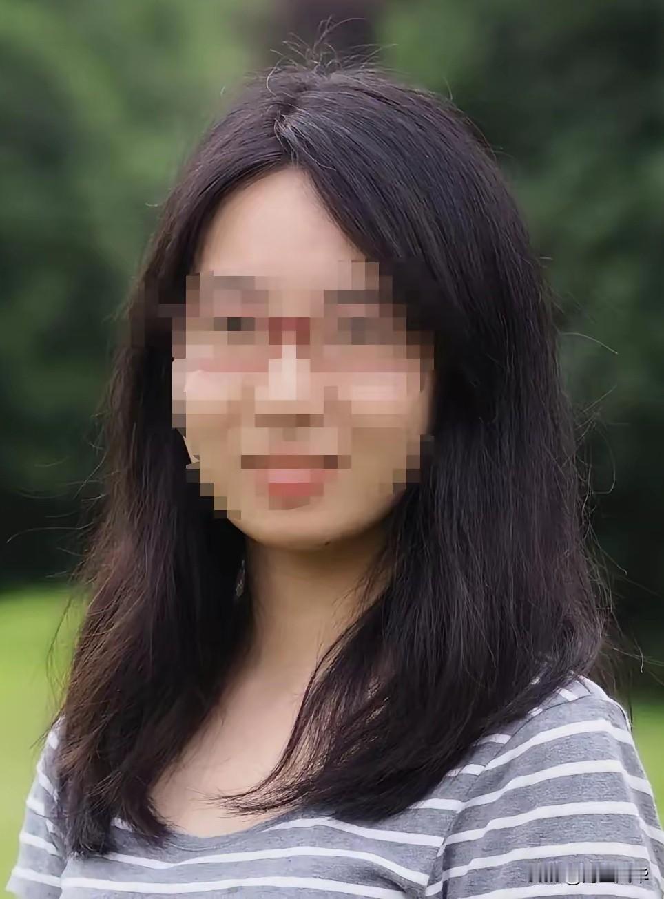 29岁，博士，女教授——这三个词放在一起，本身就足够让人感到意外。
曾梦琪，19
