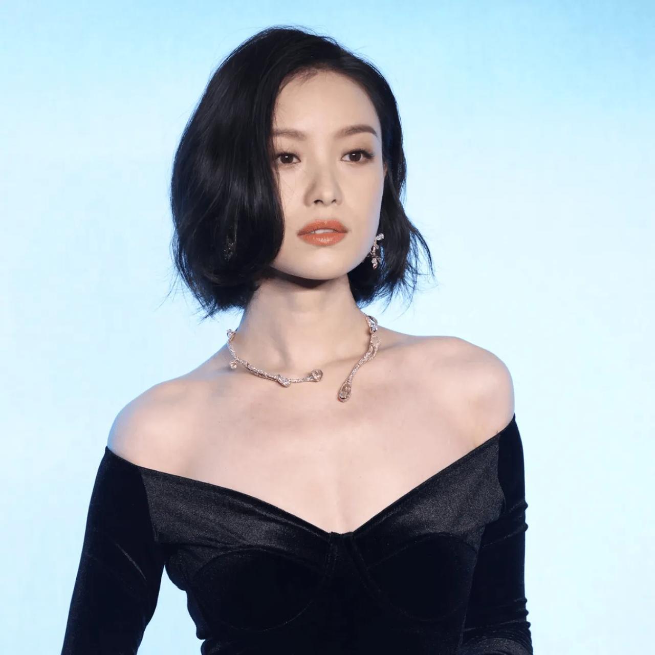 倪妮冷艳高级，景甜甜御贵气，网友直接站队景甜😂你pick谁？倪妮景甜 