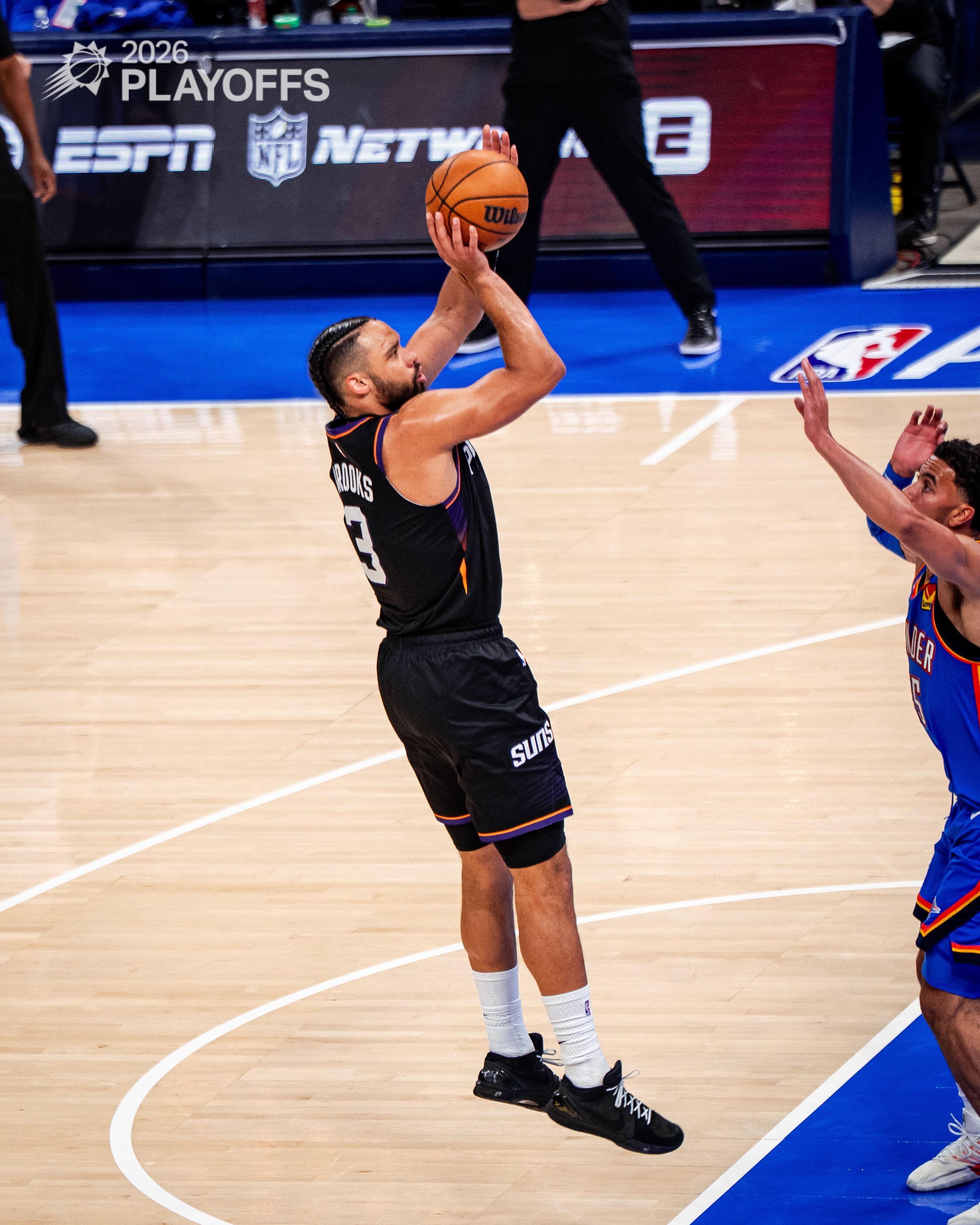 狄龙中投再进奥特教练随后叫停菲尼克斯太阳 ｜太阳vs雷霆