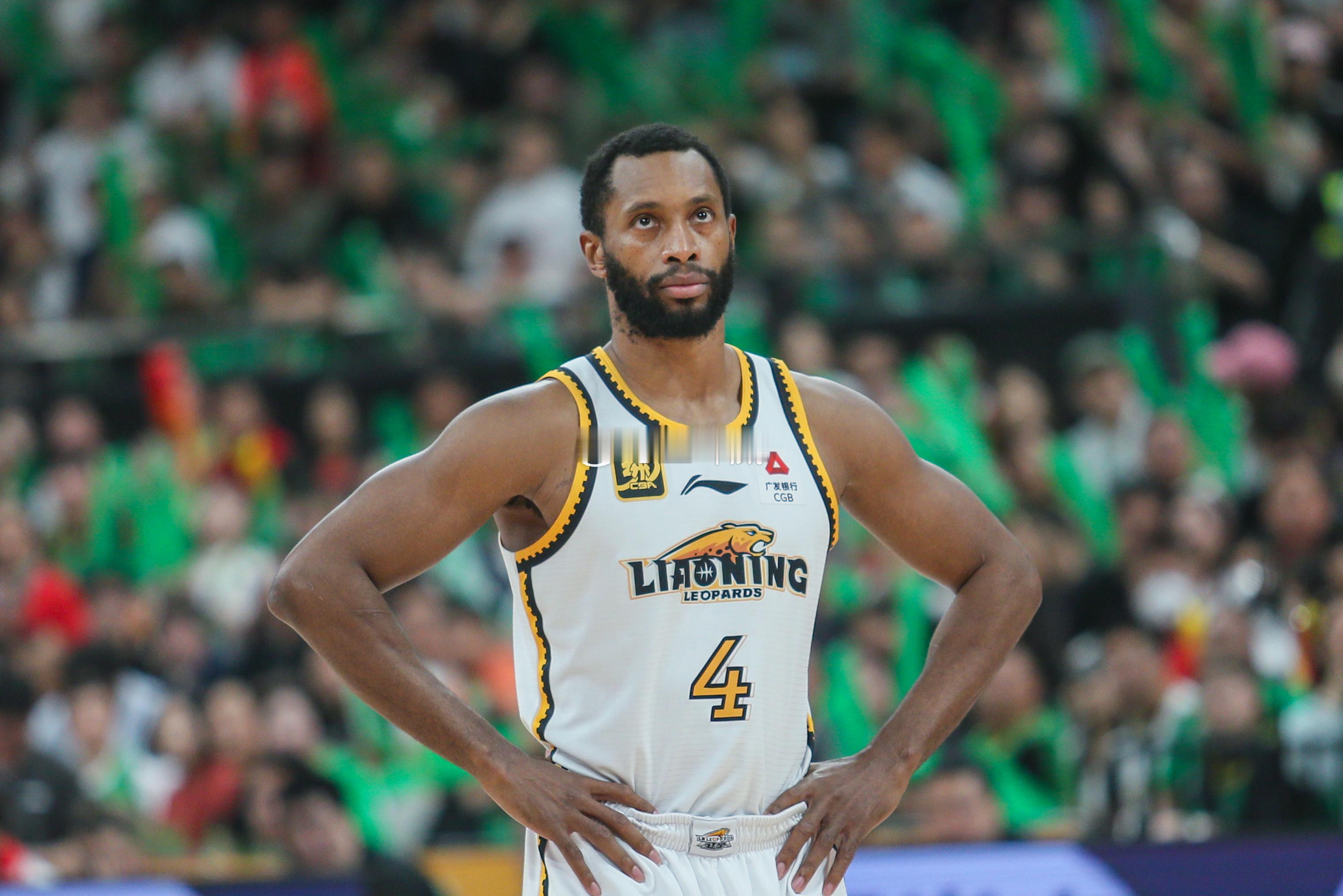 弗格配上洛夫顿和古德温，上海三名外援各有各特点，弗格的经验很关键。上个赛季弗格状