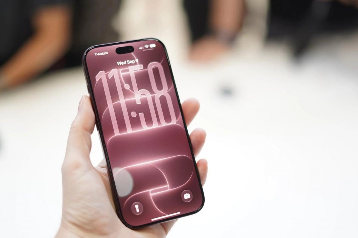 目前第三方电商已经出现了相对便宜的iPhone 18 Pro，但苹果手机在第三方