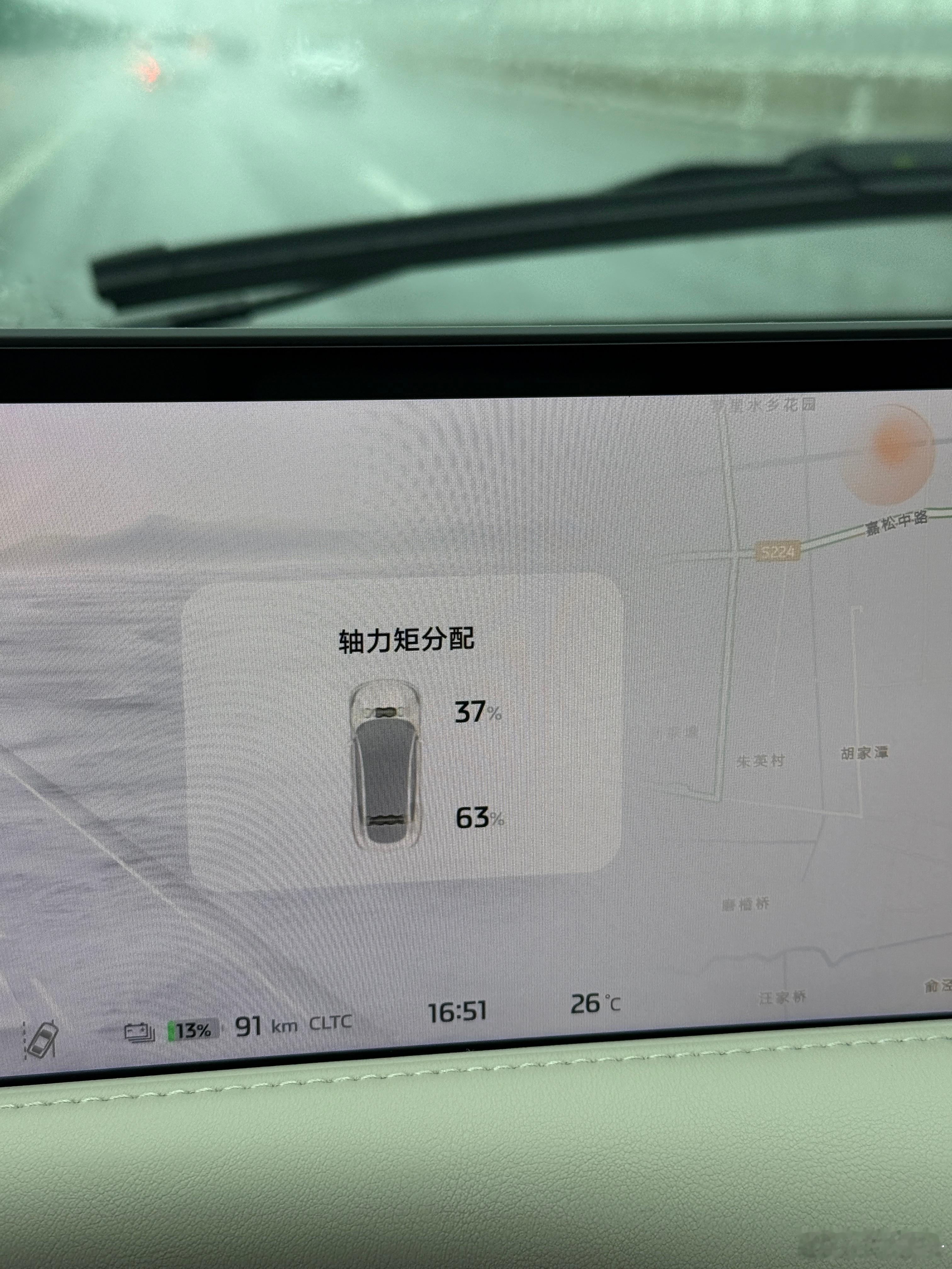 台风的天气，真是得双电机、后驱就算标定的再好，抵挡不住劲大，肯定会打滑。哪怕我这