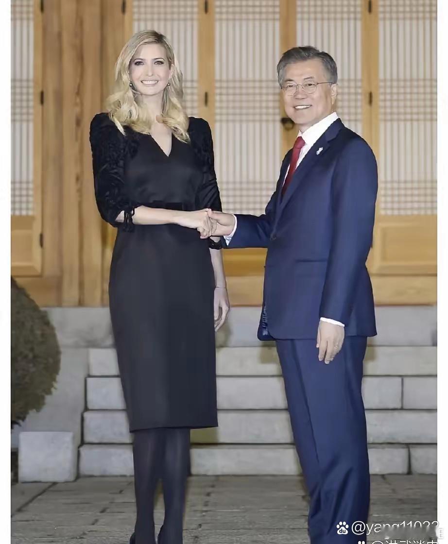 伊万卡的身高直接碾压 