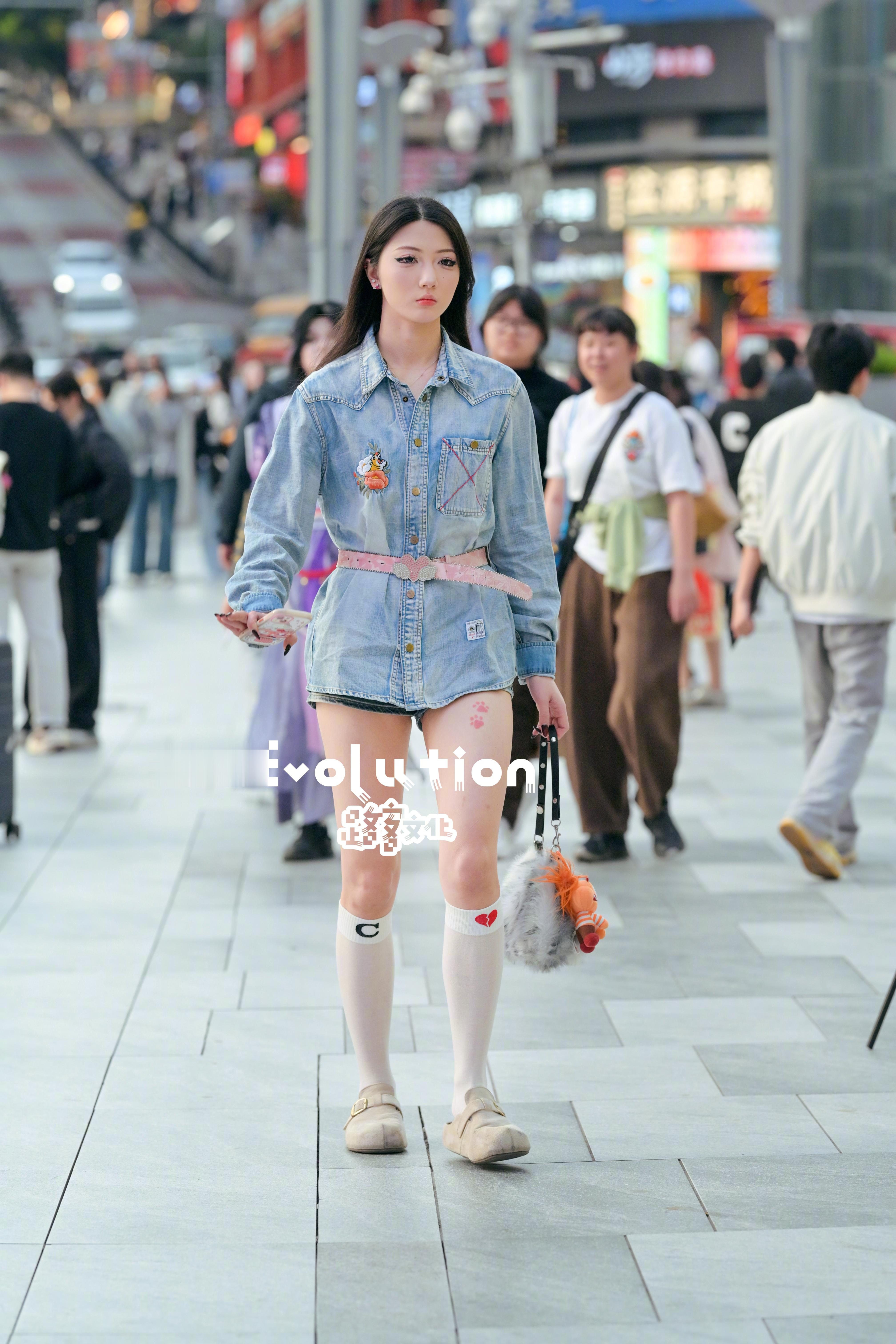 下午四点忙啥呢？ 