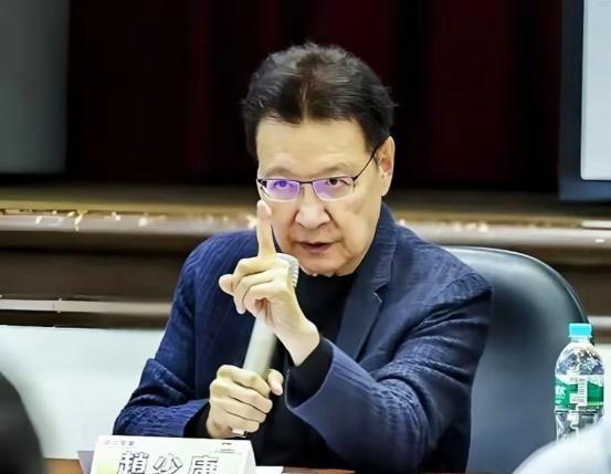 赵少康曾在节目中说过一句让很多人印象深刻的话：大陆想统一台湾不容易，因为当年那些
