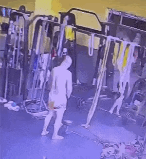 笑死我了！正儿八经作死！原本以为会撒个尿呢！结果是上吊[捂脸][捂脸][捂脸]