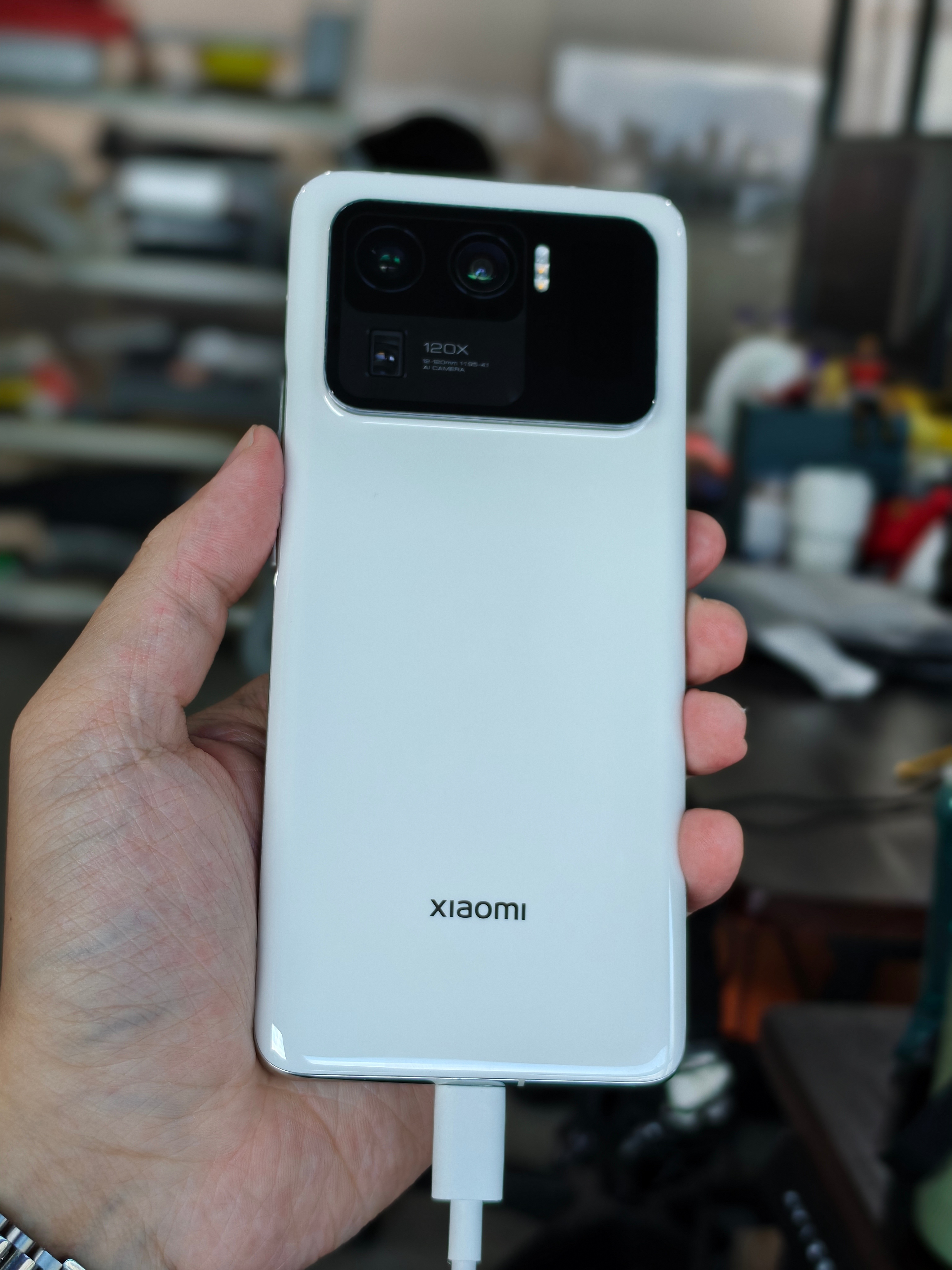 提前上手 iPhone 17 Pro Max[doge]说正经的，话说果子用了大