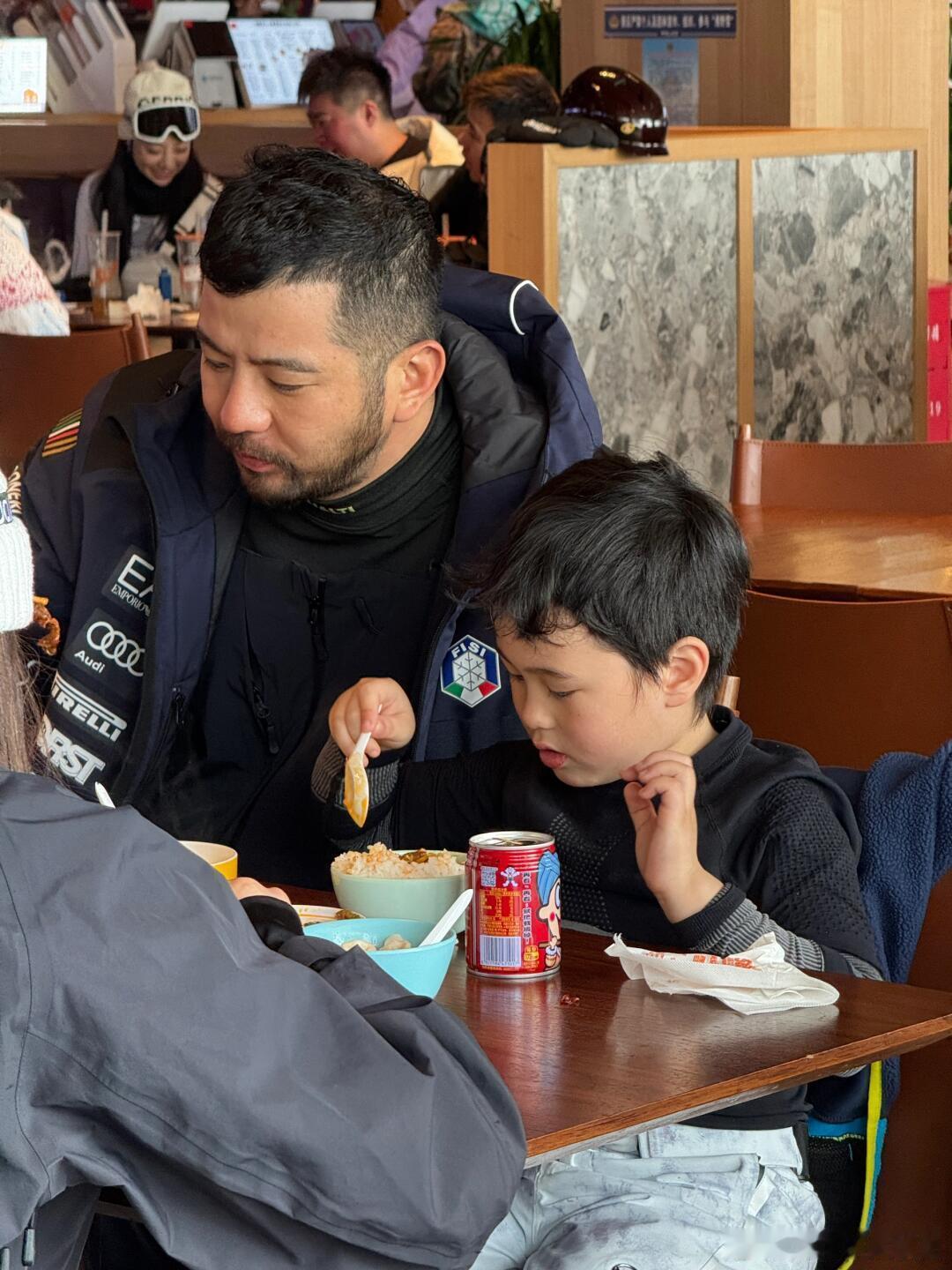 马立奥Leo[超话]   走过路过不要错过这只可爱的奥奥啊！胖宝宝的一举一动都好