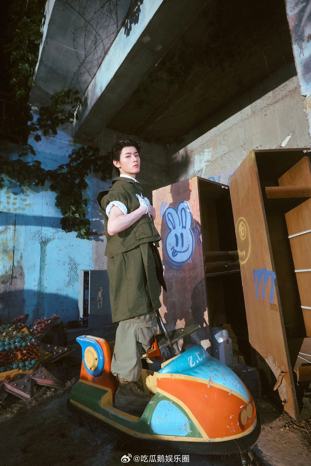 第一次被全华男团的先行曲秒了 循环歌单终于更新！AM8IC昨天发的先行曲《BUZ