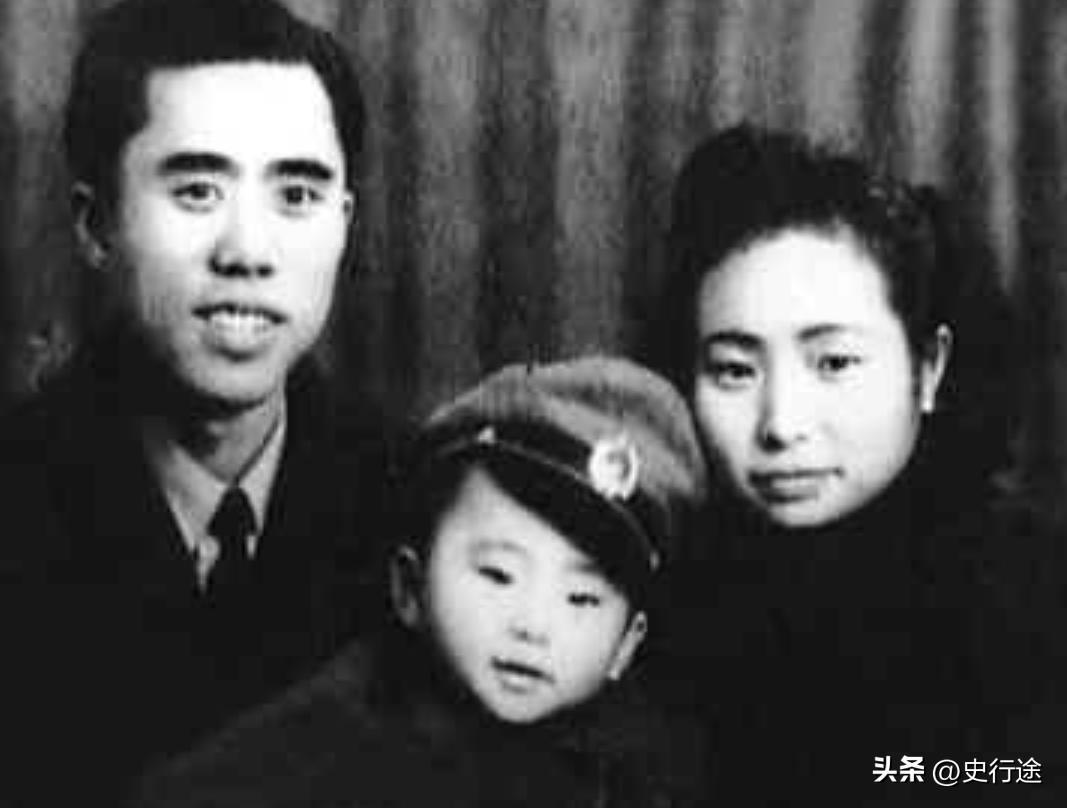 烈士江姐的儿子彭云在美国定居，中国记者问他为什么不肯回国？他的回答很现实，却也很