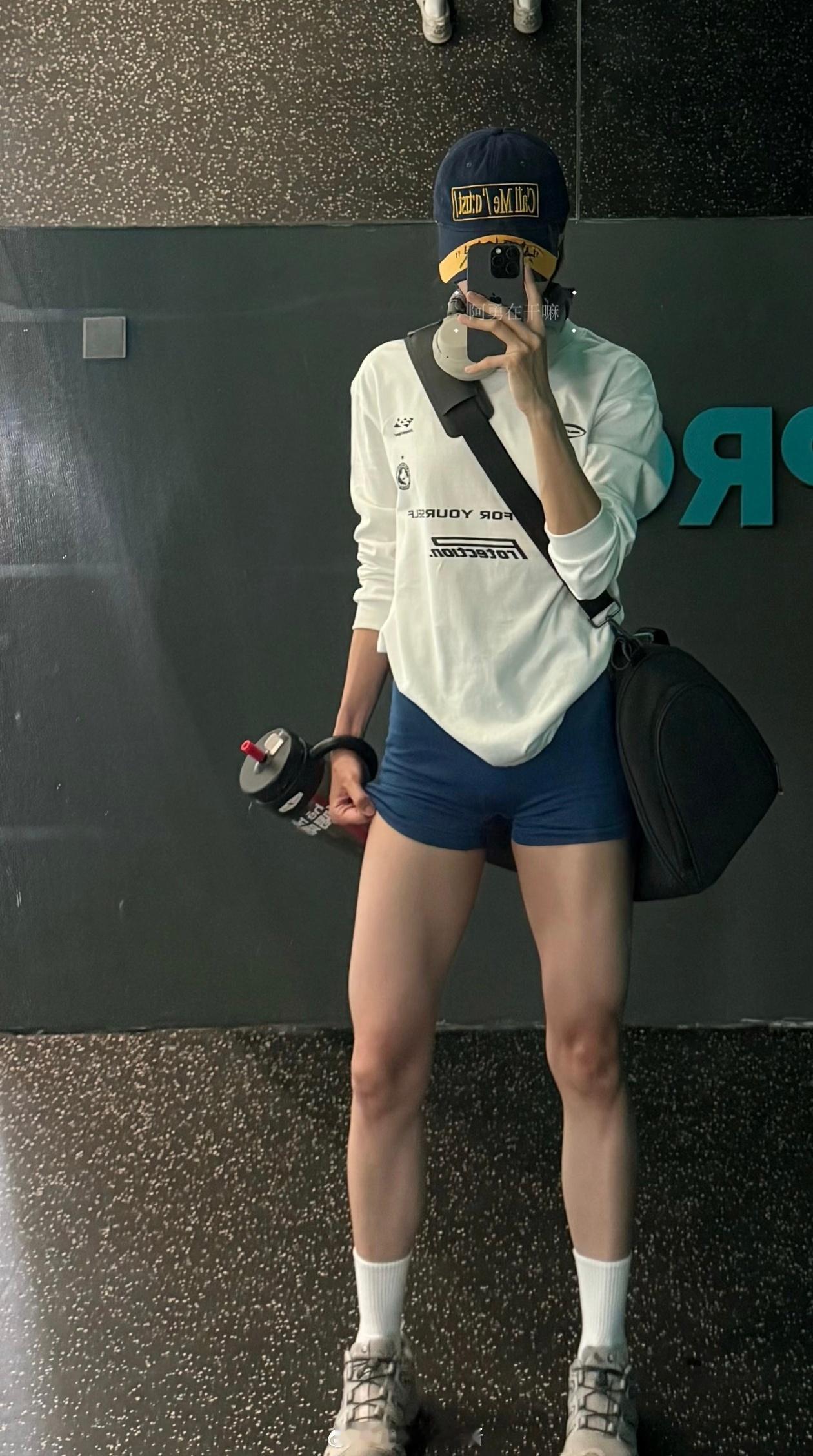 周末愉快健身愉快呀趁着别人不注意的时候悄悄努力惊艳所有人健身随手拍