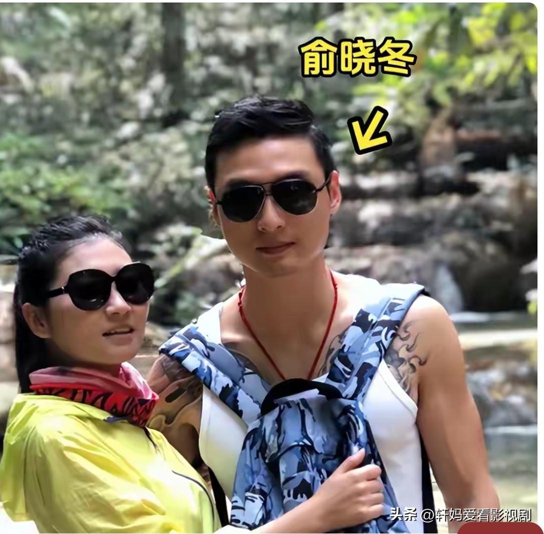 有这样一个是非不分的妈俞晓东能够干出杀妻的事件真的就一点儿也不稀奇了。
照片上这