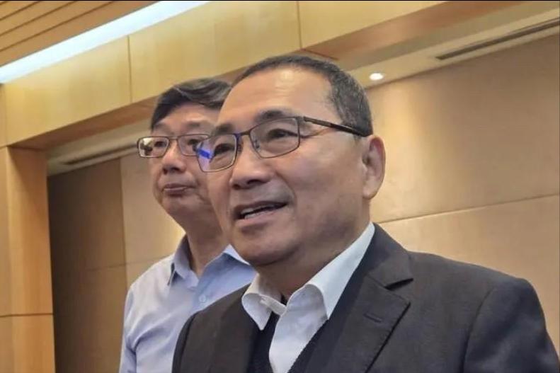 随着725凯道活动大获成功，台北市长蒋万安乘胜追击，准备发起针对卓荣泰的倒阁动议