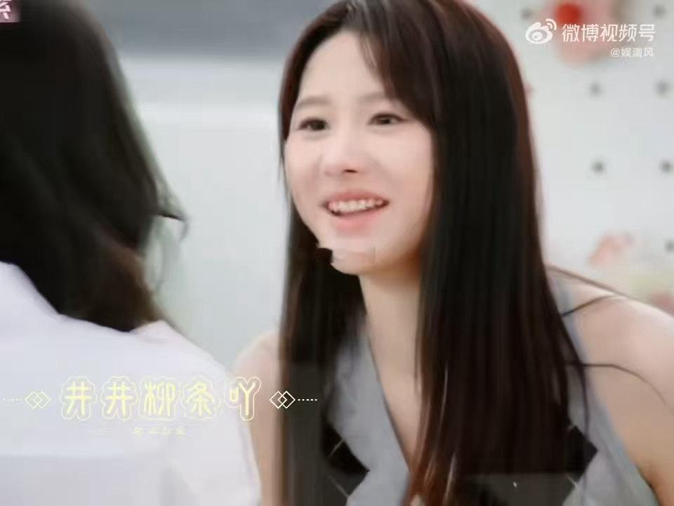 心动9厨子也有爱情 这季的恋爱氛围是油烟味的，但莫名觉得挺好嗑。 心动的信号 ​