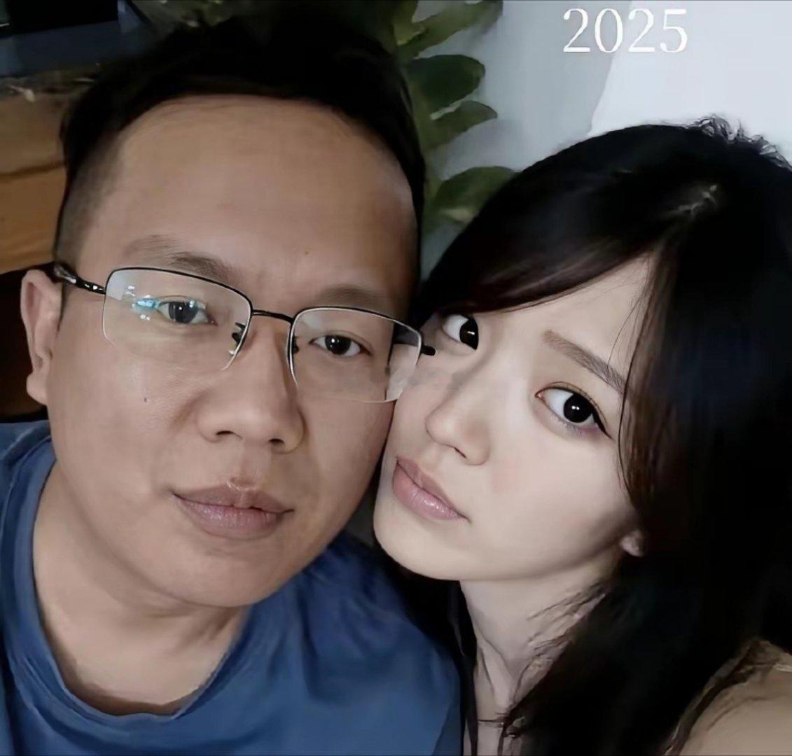 年轻时像奶茶妹妹陈都灵、10年后还是这么美。 