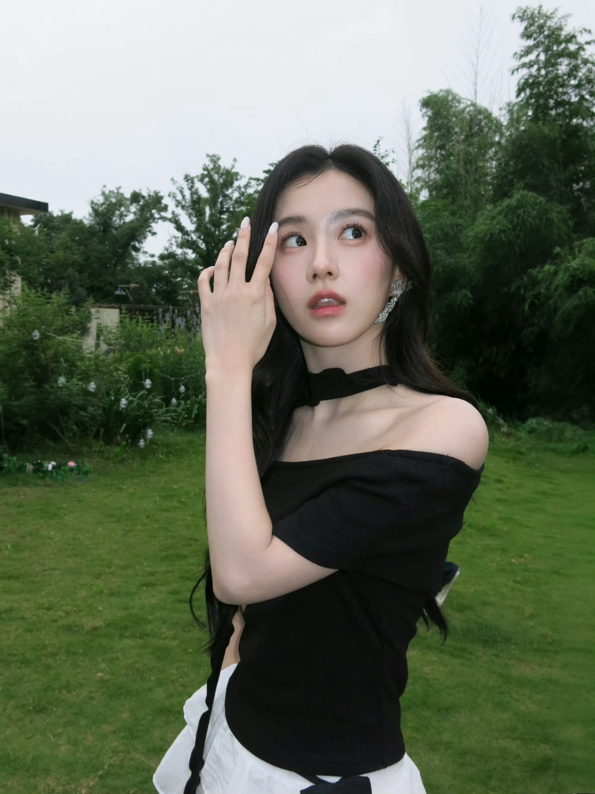 包上恩 🐰包上恩李瑶英 🐰包上恩明月千里 当世界凉如荒岛 我们依然会是彼此的