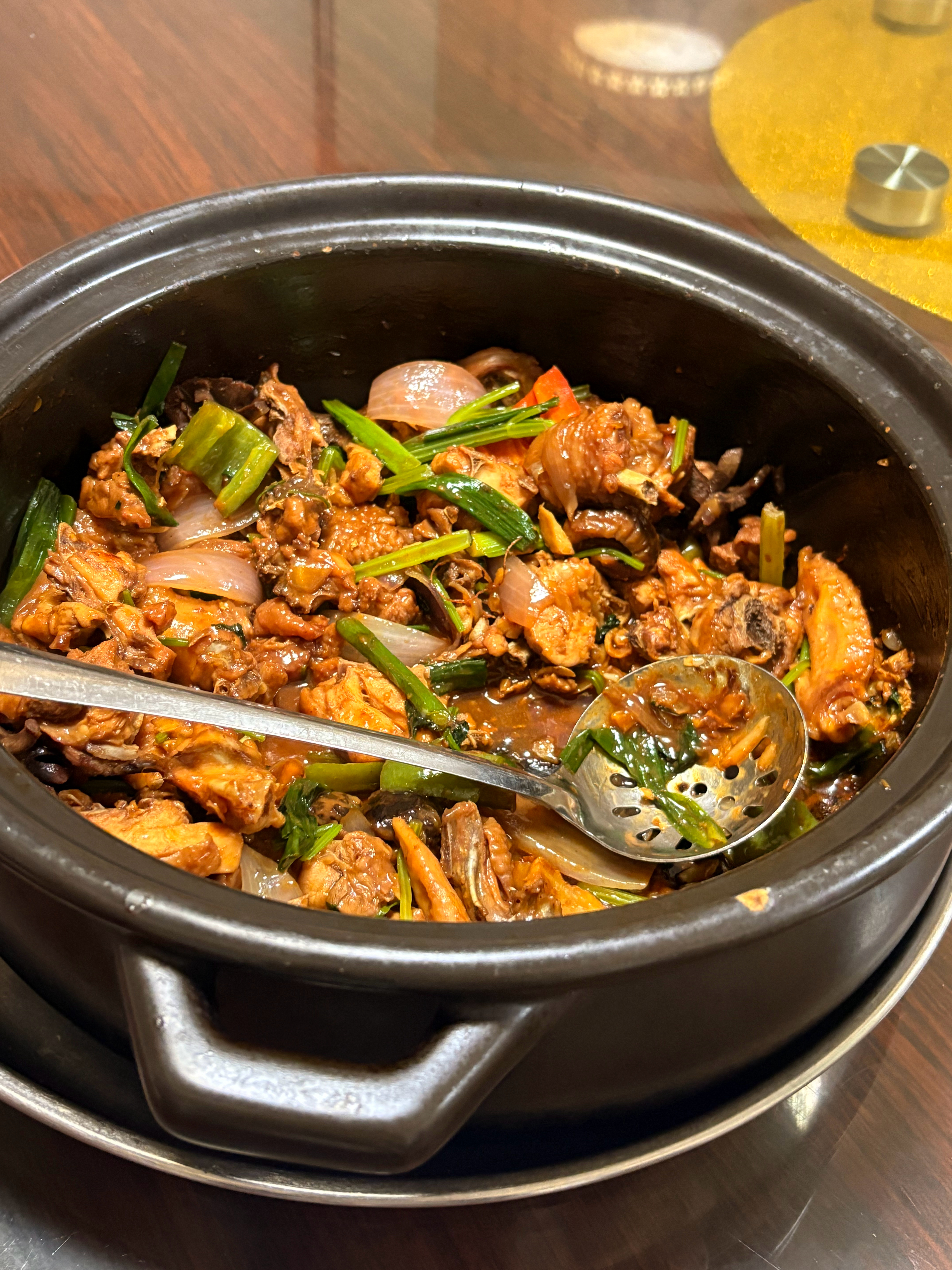 我唔忍心睇到d食物起我面前..（倒吸气）冇人食.. ​​​