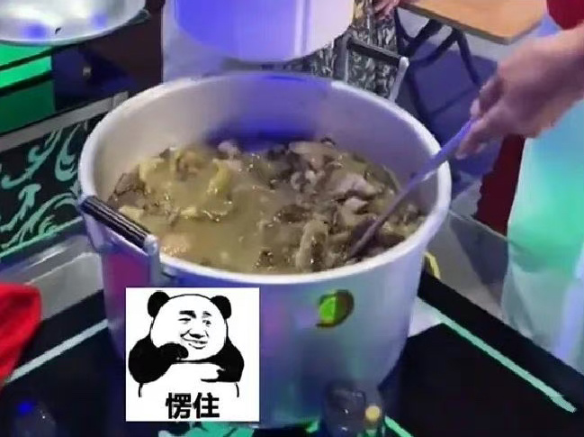 KTV说不能自带酒水，又不是汤水[doge] ​​​