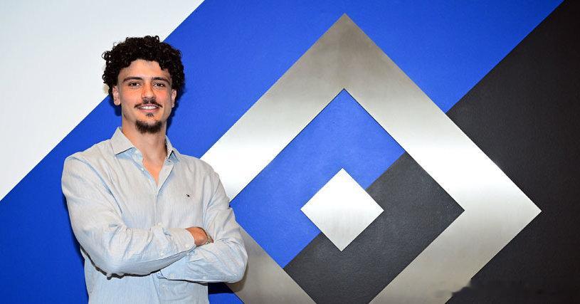 【汉堡中卫拉莫斯将加盟国安，俱乐部签下他的代价小于十万欧】据懂球帝记者了解，北京