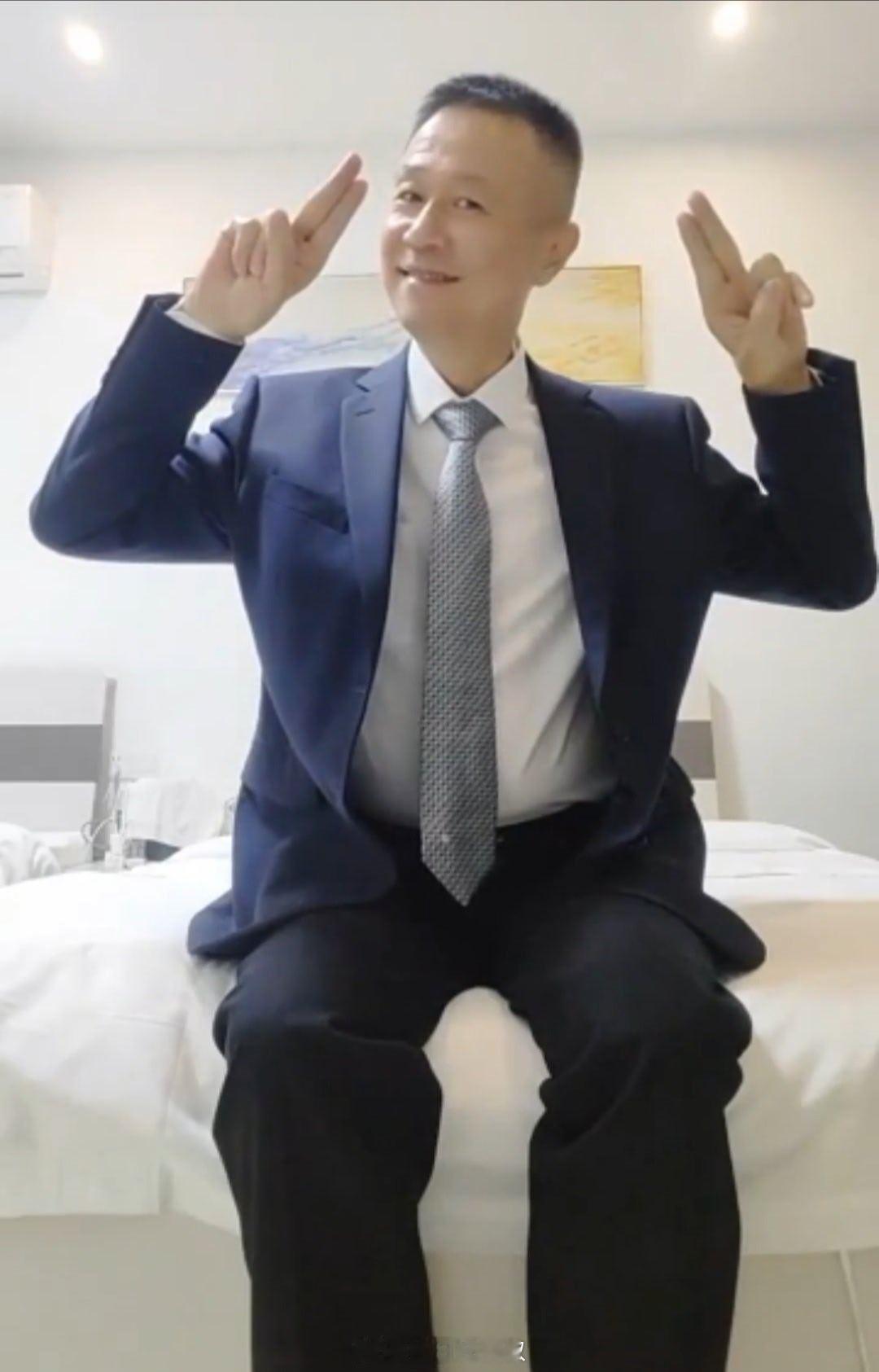 有没有朋友有看男科的经历，我有一个朋友好像有点YW