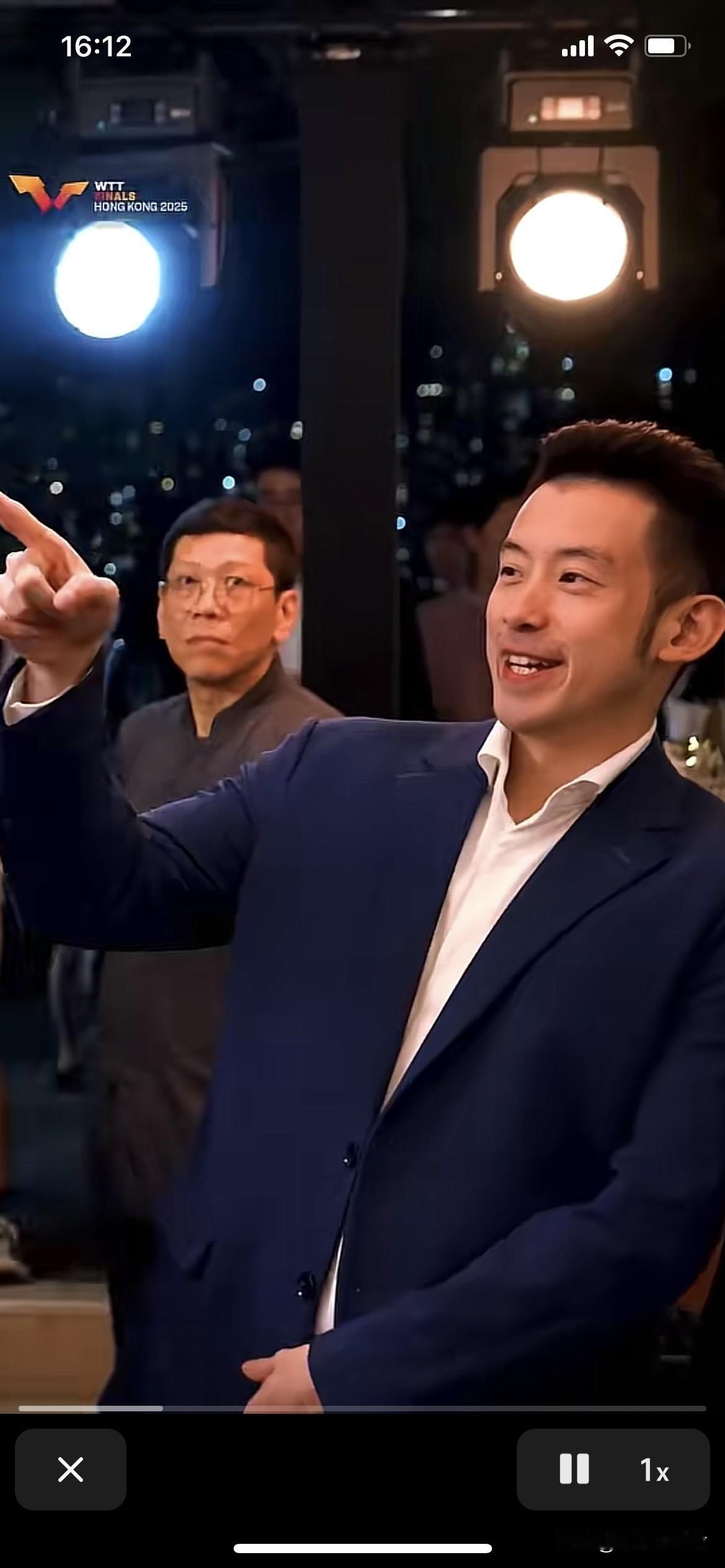 在咱大中国的那个地方打球都很幸福，吃、喝、玩都尽情放心。
莎莎玩儿的真开心。大圣