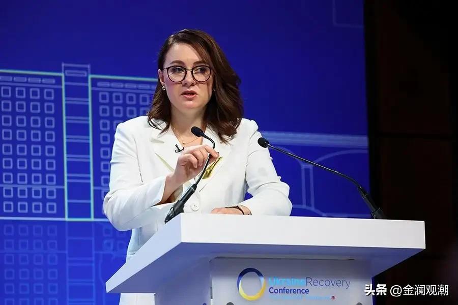 乌克兰美女总理尤利娅·斯维里登科

乌克兰总理尤利娅·斯维里登科，出生于1985
