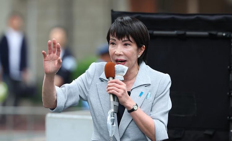 日本在台海、南海一路试探越线，核威慑没让它停，稀土反制没让它停，唯独反间谍行动一