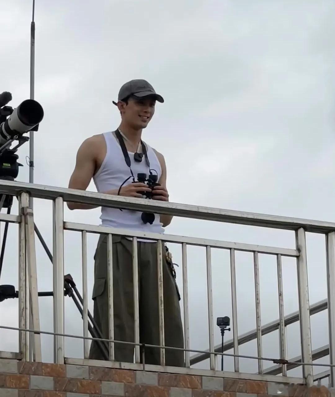 吴磊只要不在剧里就很好看，这是为什么 