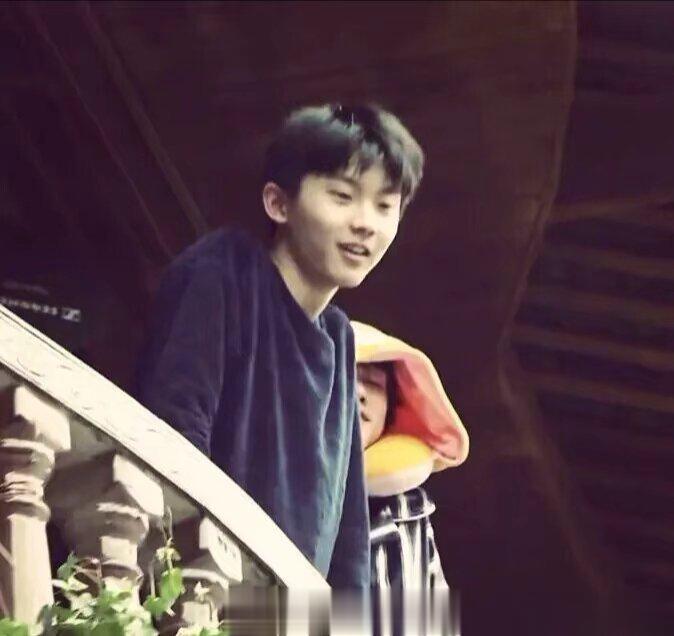 #马嘉祺[超话]#mjq#马嘉祺中国移动动感地带芒果卡代言人# 💜 #马嘉祺唱