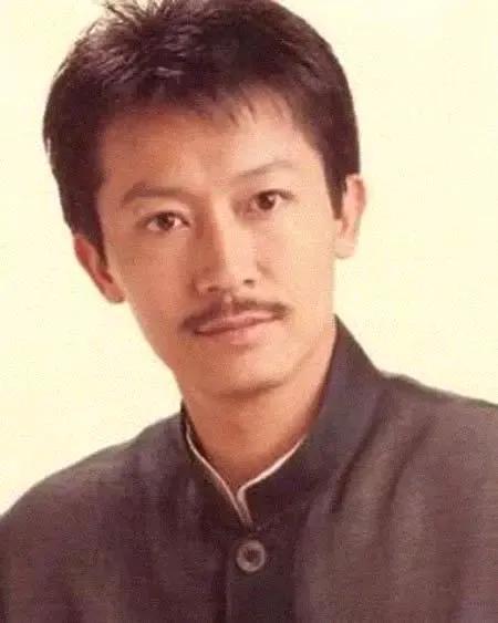 香港影坛的“六边形战士：陈勋奇

陈勋奇是影坛全才，是导演、制片人、监制、音乐家