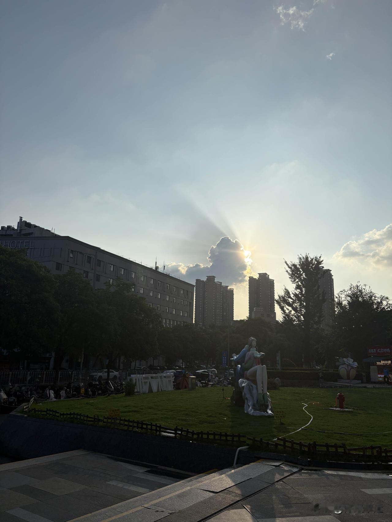 有国才有家！郑钦文王欣瑜等新一代金花包括李娜郑洁等第一代金花离开了祖国他们什么都