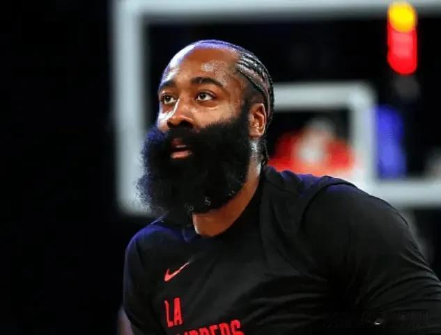 哈登：在进攻端我们没能找到节奏，投丢了很多好的投篮机会！

NBA常规赛快船客场