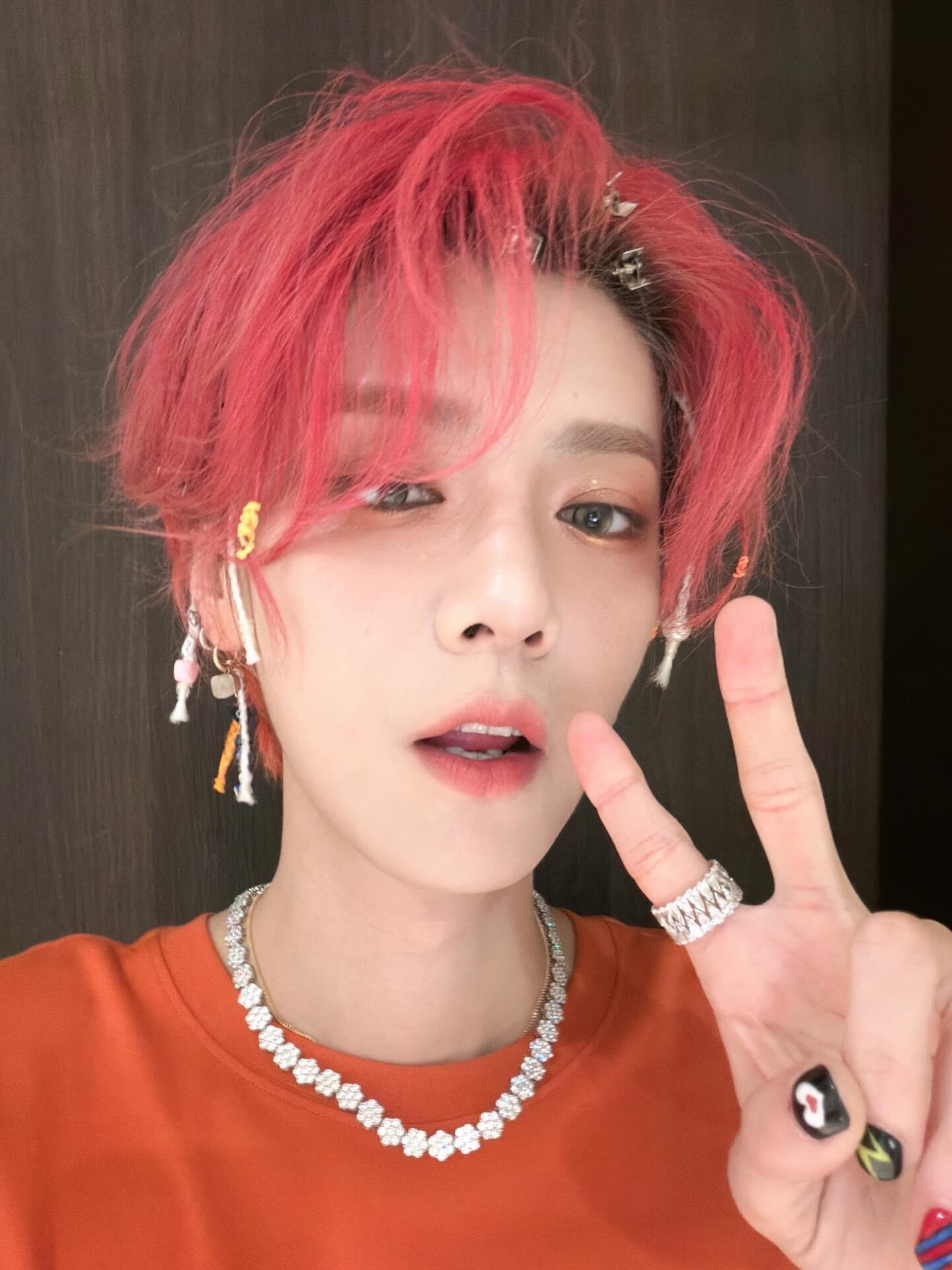 鹿晗更新ig吗呀太好看了谁懂啊每一张都很冲击！！ ​​​