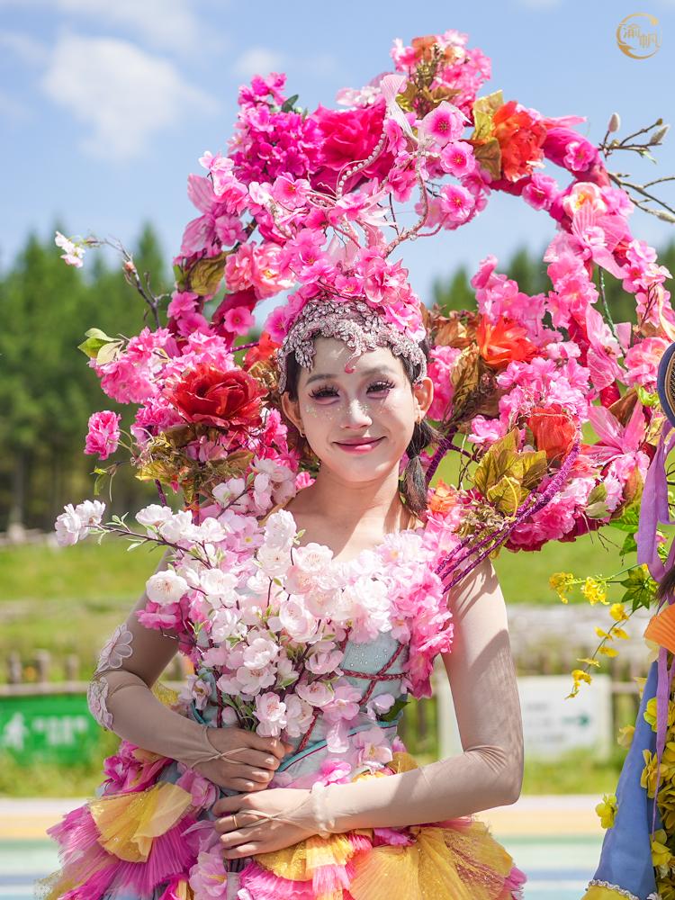 当七彩森林遇上十二花神巡游，是一种什么体验？
七彩森林，不只是一片森林，而是汇集