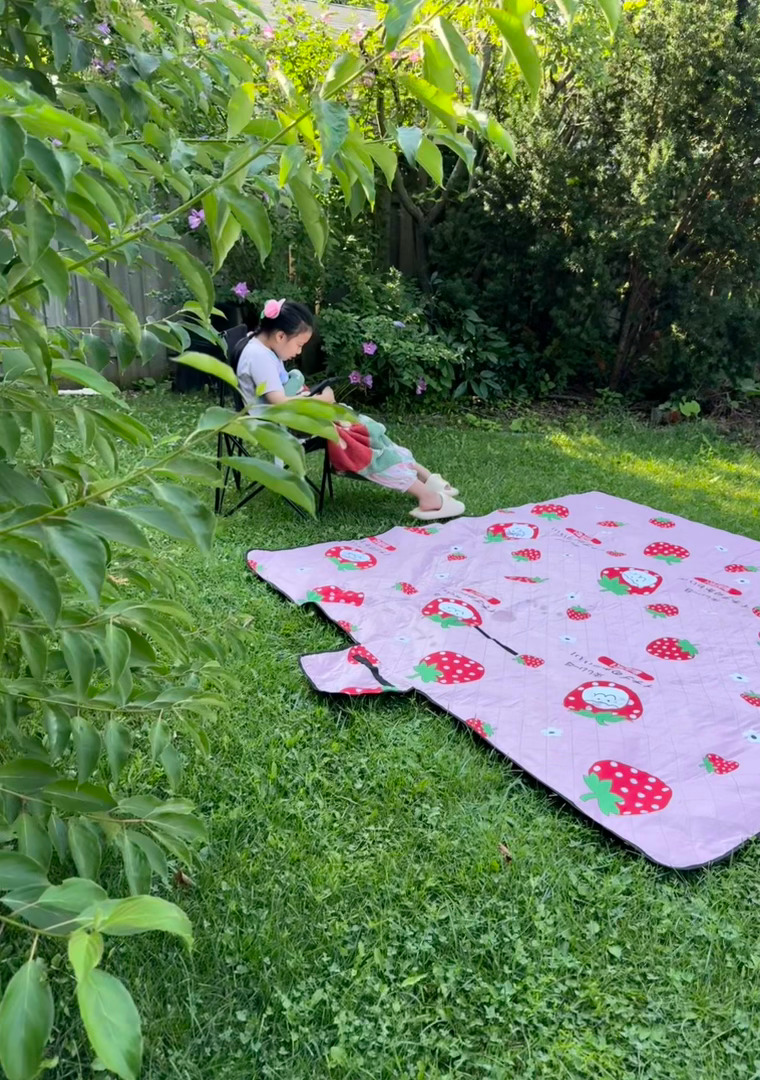 绿草如茵。直接院子里露营🏕️ 