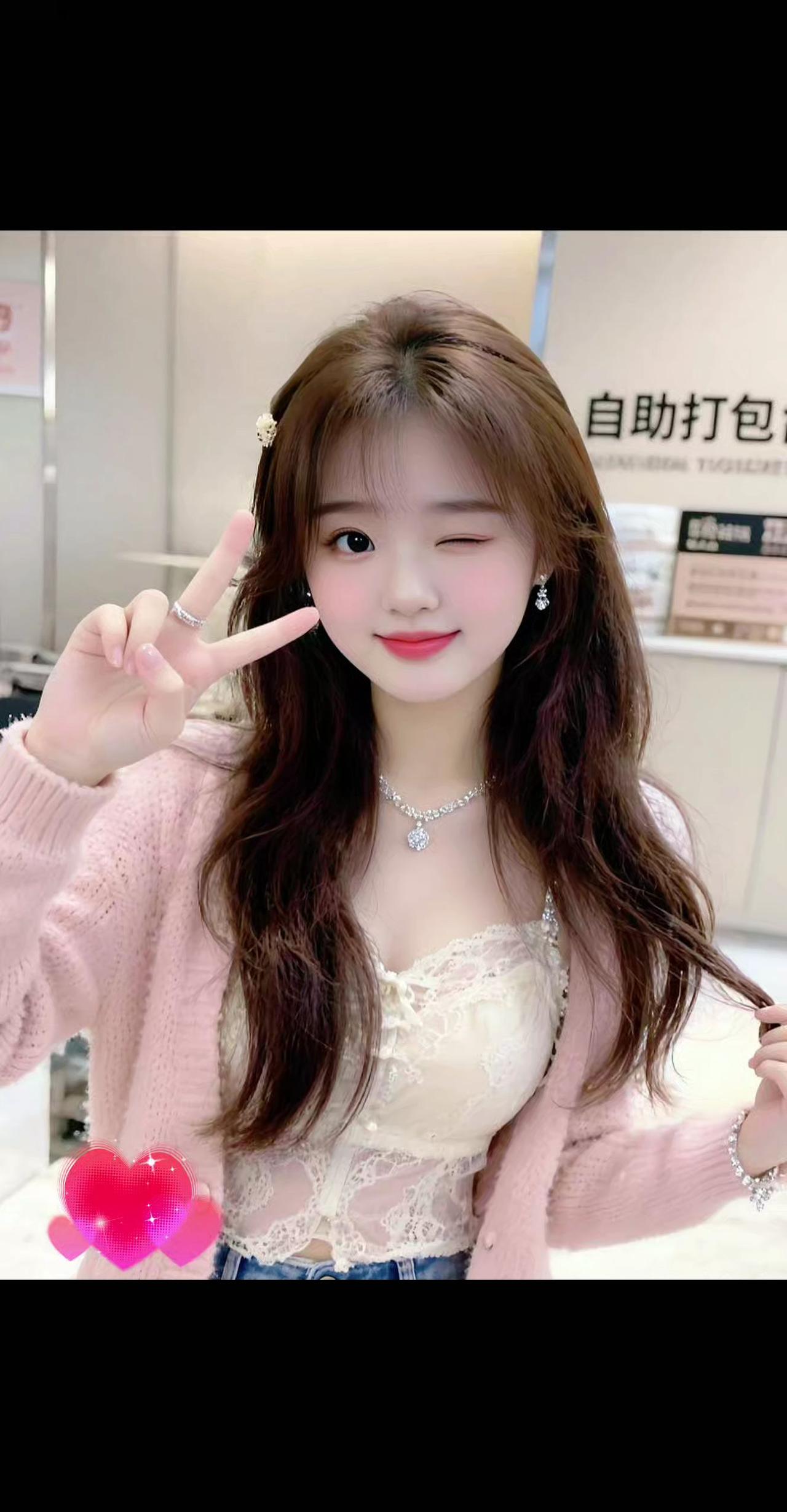 撩发也撩你 颜值随拍 小手比个耶