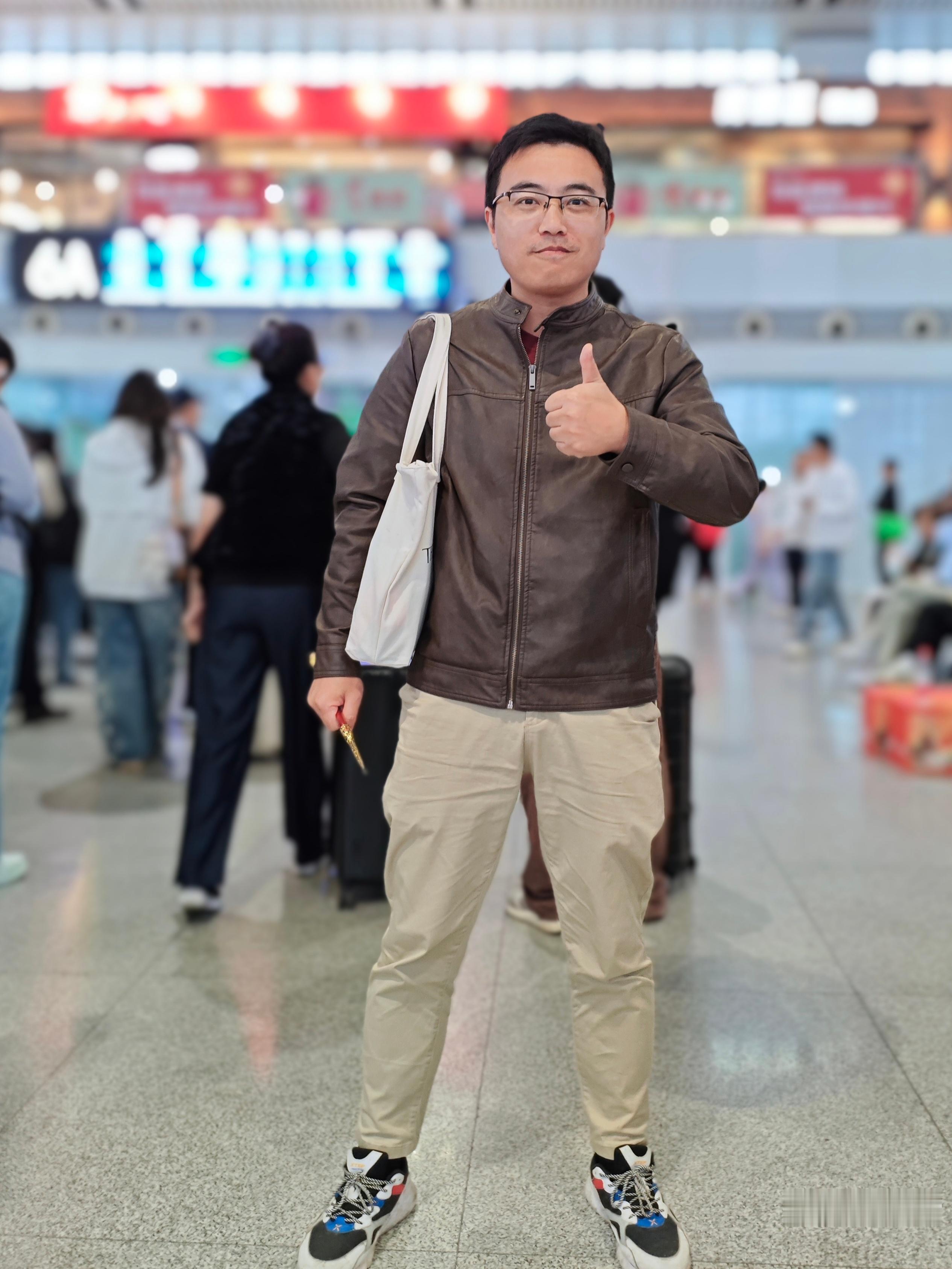 2025微盘点兄弟我忍不住报告一下难忘的2025。1⃣️重新拥有脖子。因为减肥2