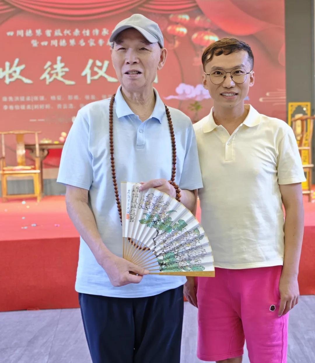 剪影～四川人都认识的李伯伯[自拍R]