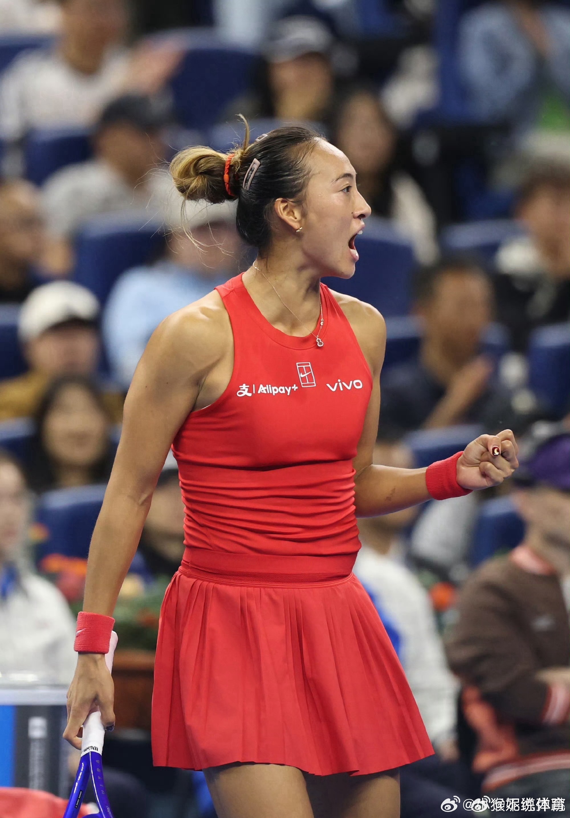 詹俊谈郑钦文2比0梅尔滕斯、詹俊谈郑钦文vs梅尔滕斯 连斩高排位强敌！郑钦文两场