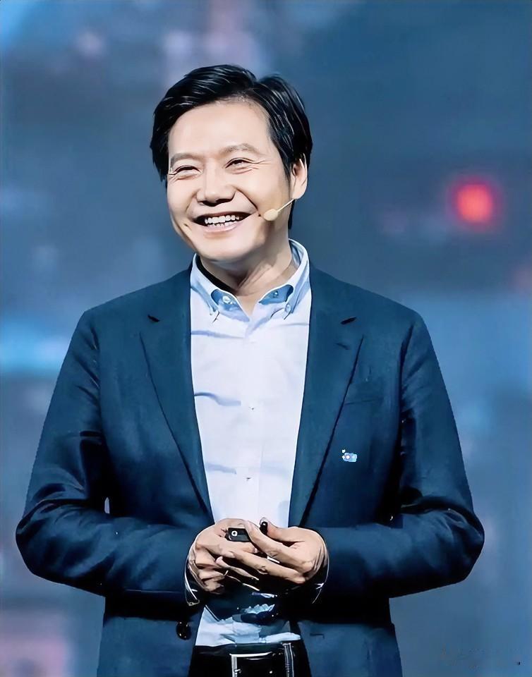 果然文化限制了我的认知，

我以为雷总就是注册个新公司，

但我老板一说，我就全