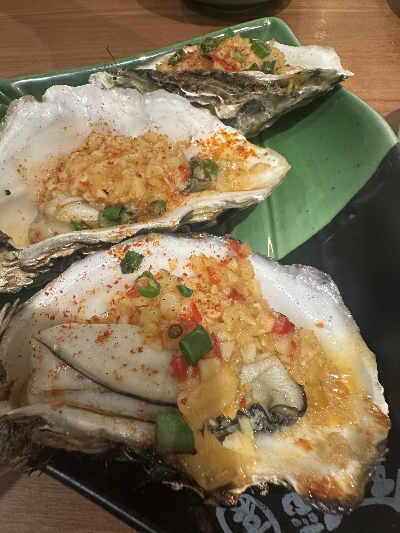 美食 吃海鲜 烤生蚝 虾粥 一碗美味的海鲜粥