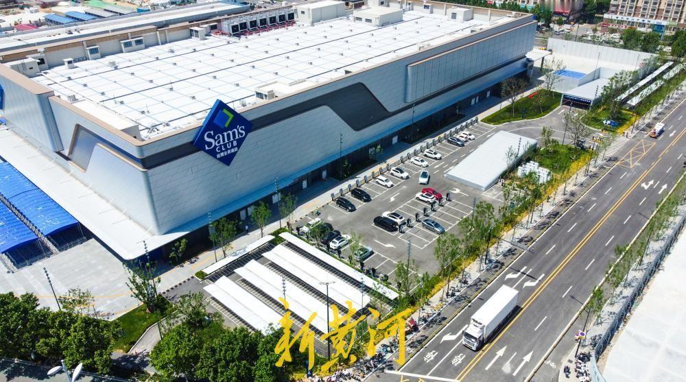 随着济南首家山姆会员商店开业进入倒计时，周边交通配套设施也全部建成。5月10日，