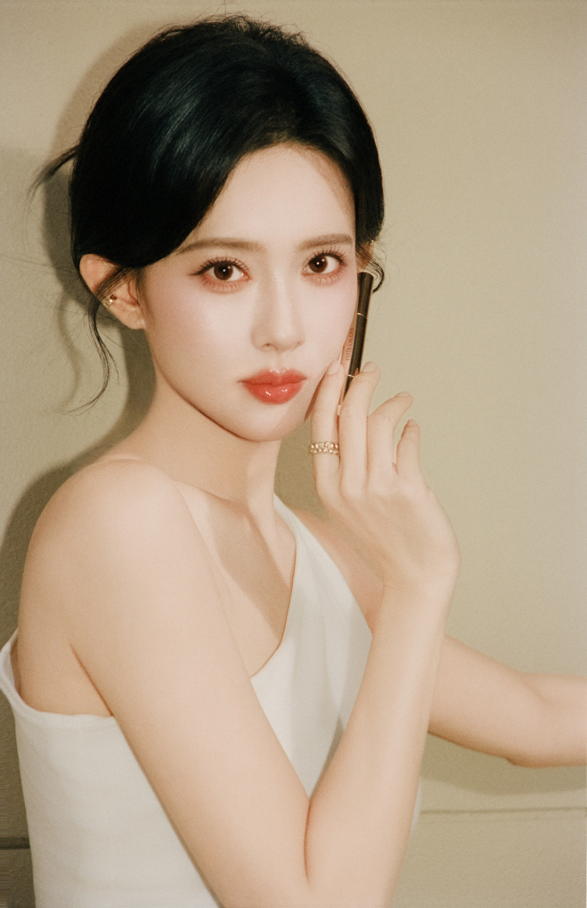 1.万达影视剧影联动项目《复仇的决心》女主正在接触杨紫🔗🔗网传剧版导演在洽谈