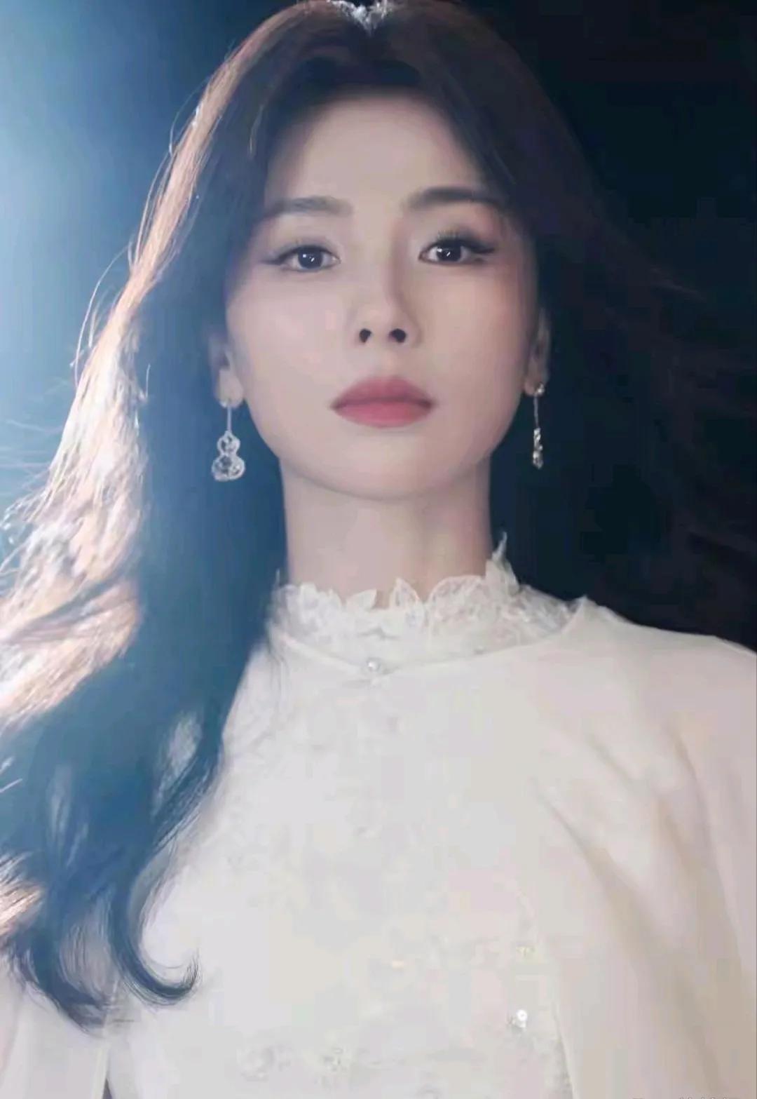 女神刘涛确实很美，优雅气质，魅力十足！
刘涛 女明星