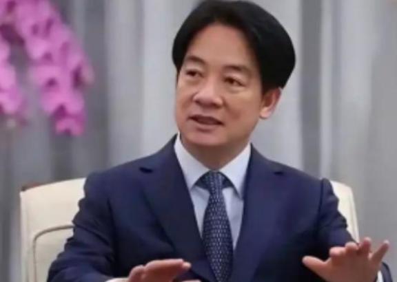赖清德曾经认为：中华人民共和国从1949年10月1日起，没有对台湾行使有效管治权